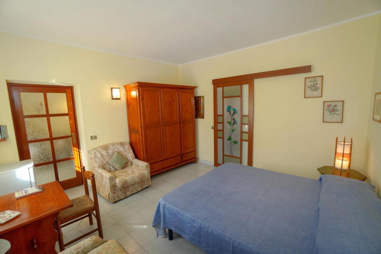 Le Case Di Mara - Monte Petrosu House Bagian luar foto
